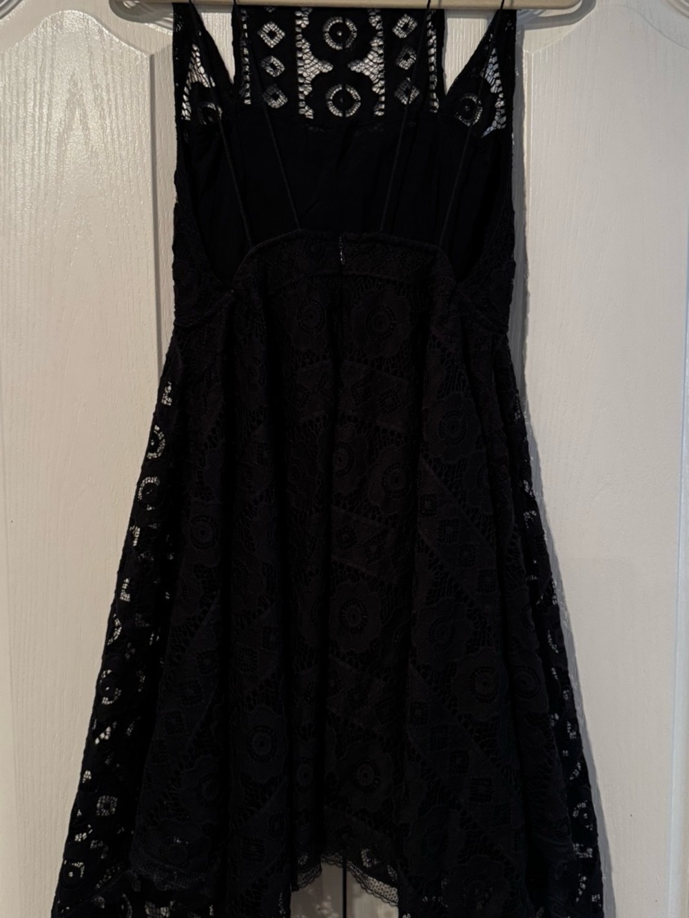Free People Black Lace Spaghetti Strap Handkerchief Hem Dress - Size 12 - Picture 4 of 6